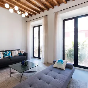 Tour Apartment- Elegance & Confort In The Historic Center Apartment Malaga